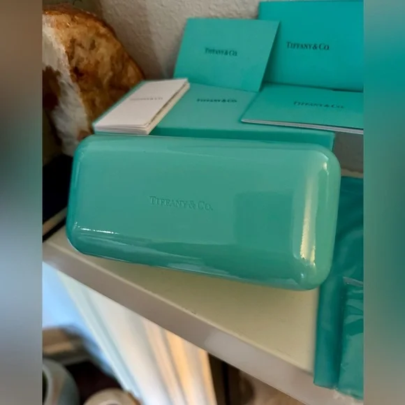 Tiffany & Co. Turquoise Blue Sunglasses Case‎ Box & Gift  display picture 1